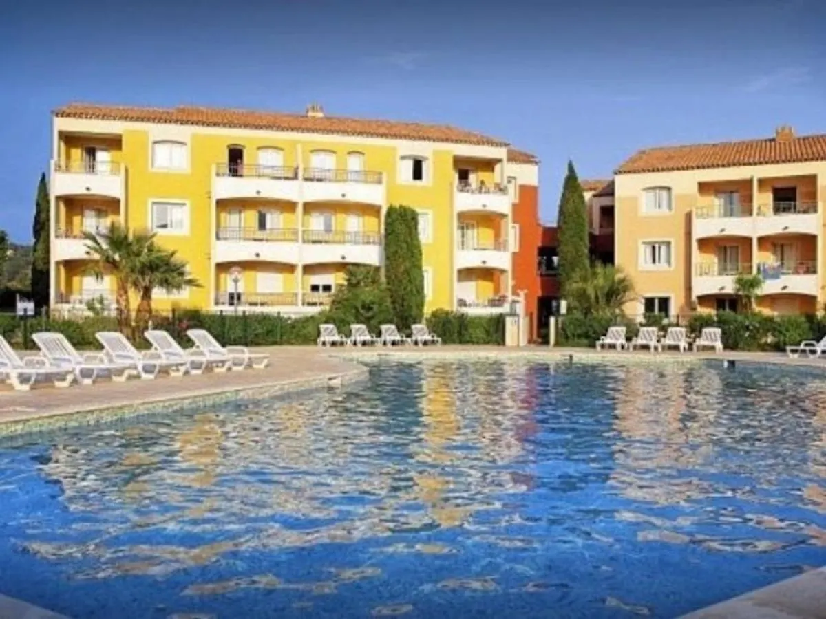 Studio Cabine 4 Pers. Avec Piscine Commune Et Parking - Fr-1-226-510 Roquebrune-sur Argens